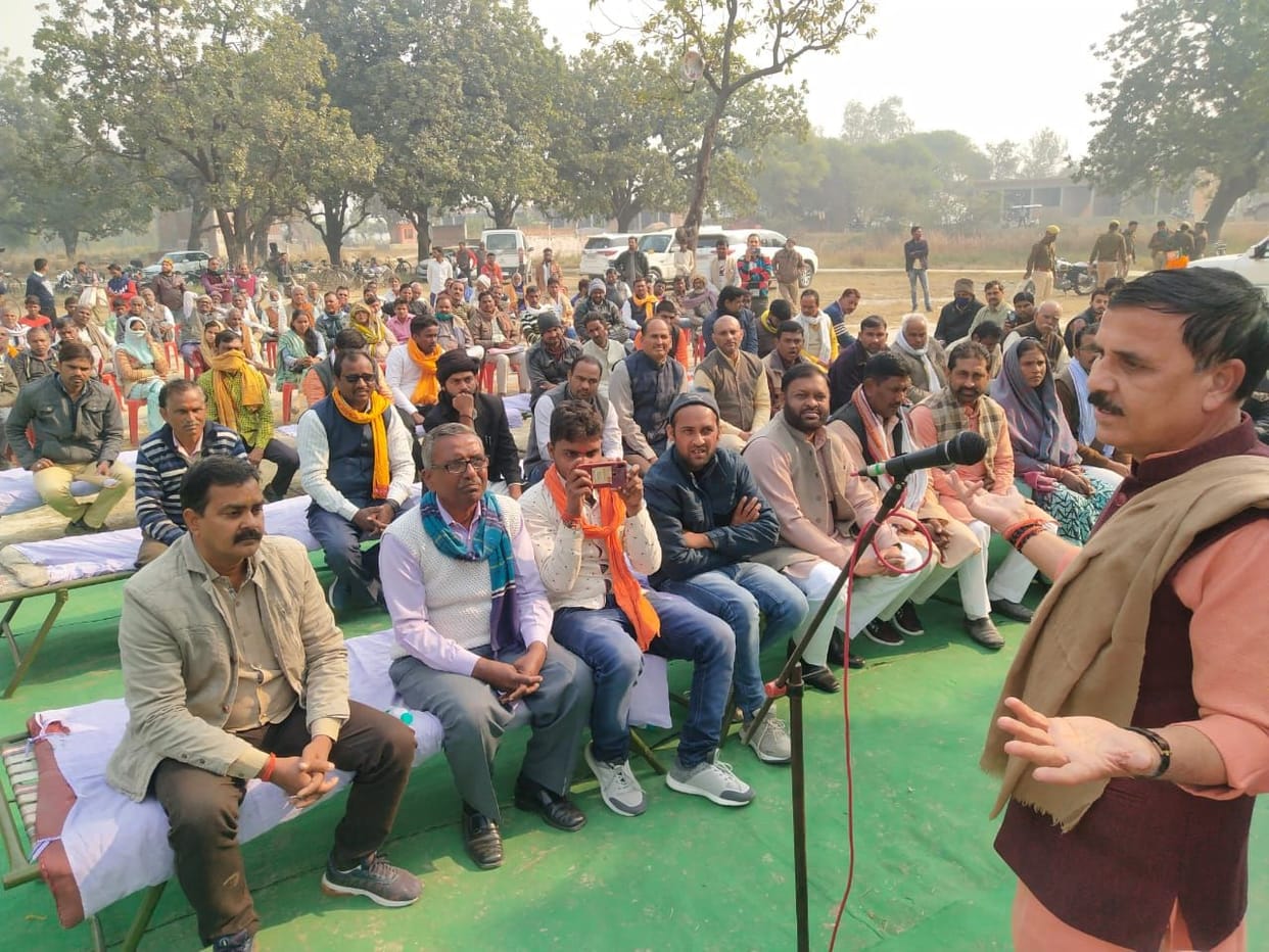 Misleaders spent years exploiting farmers:  vinod sonkar