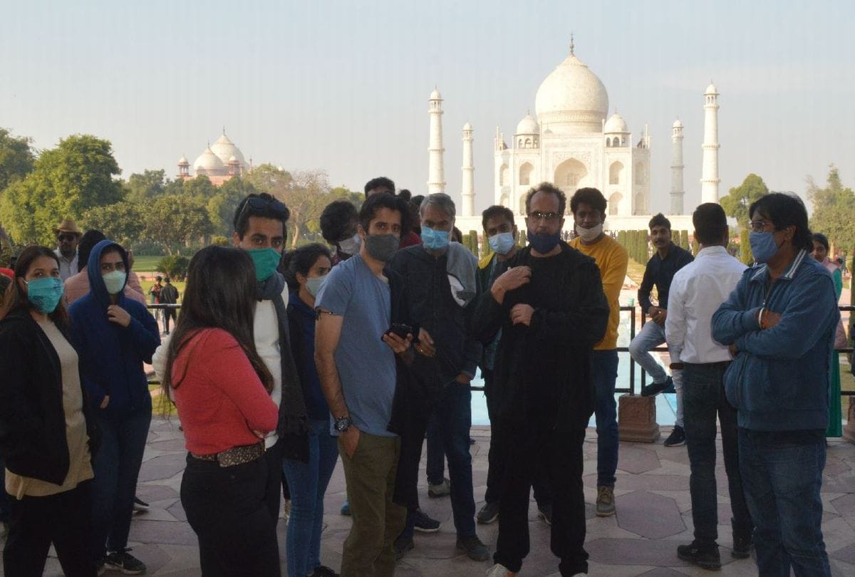 Akshay Kumar And Sara Ali Khan Will Be Shooting Film Atrangi Ray In Taj Mahal Today