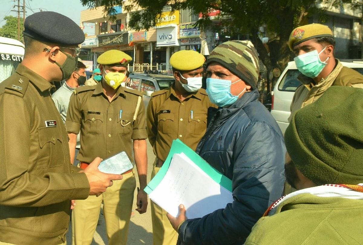 Property dealer murdered between two police posts in Agra