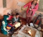 सासनी गेट स्थित आर्य समाज मंदिर में हिंदू धर्म ग्रहण करते कासिम