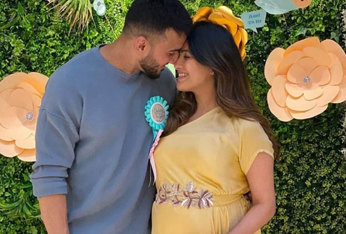 Anita Hassanandani shares first photo with baby boy: ‘And just like that we were three’