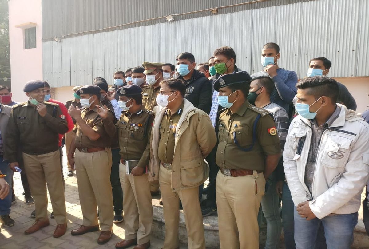Agra Police Solved Indian Overseas Bank Robbery Arrest Mastermind