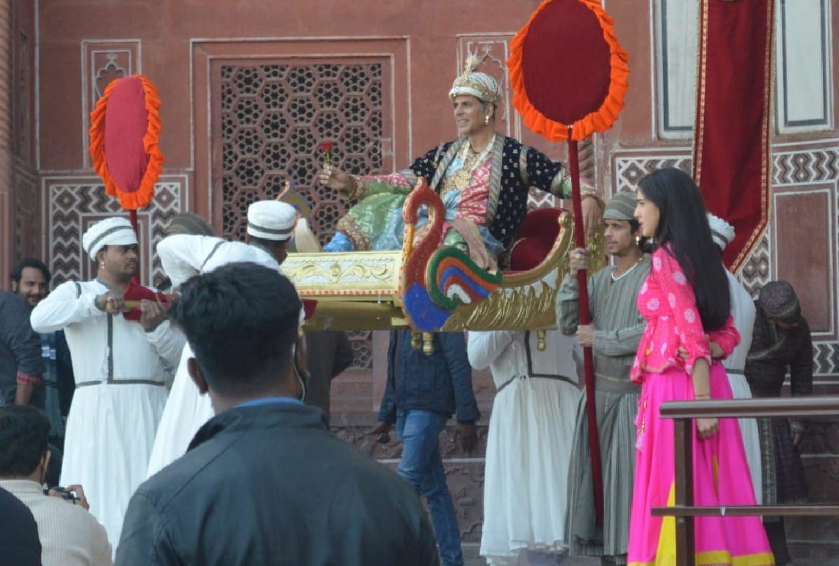 akshay kumar and sara ali khan film atrangi re shooting at taj mahal