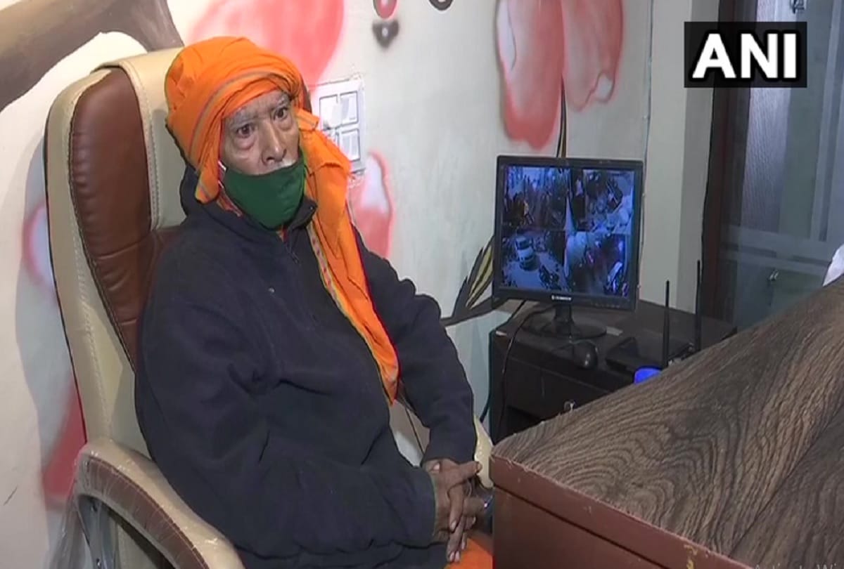 Kbc 12 amitabh bacchan sent 5 lakh 50 thousand baba ka dhaba owner for help