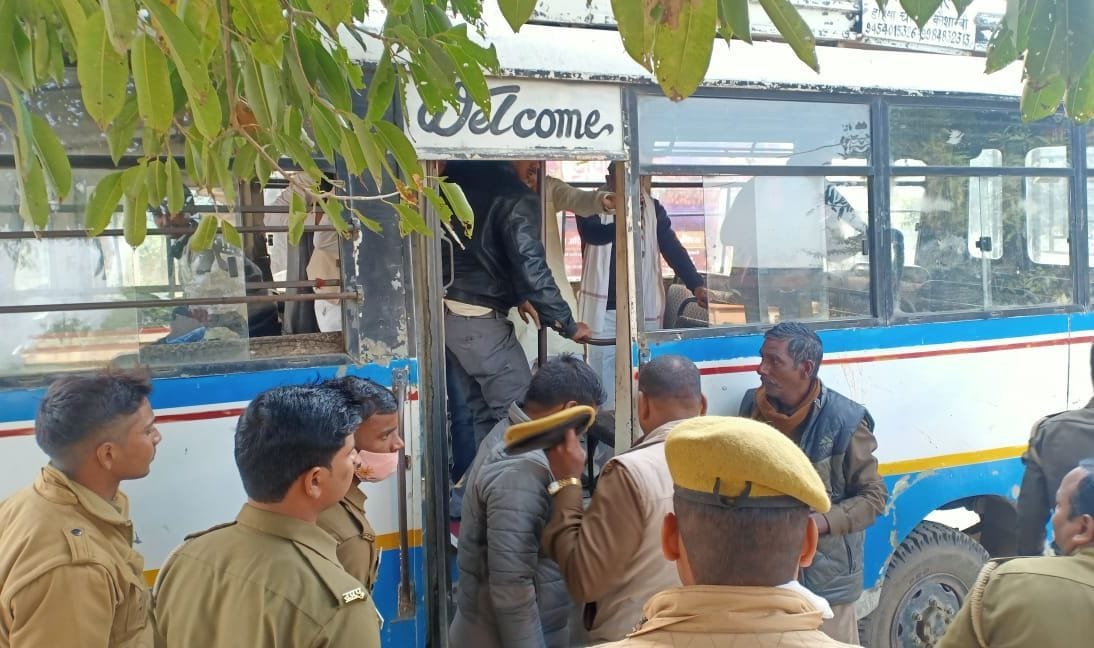 Congressman going to besiege MP's office arrested