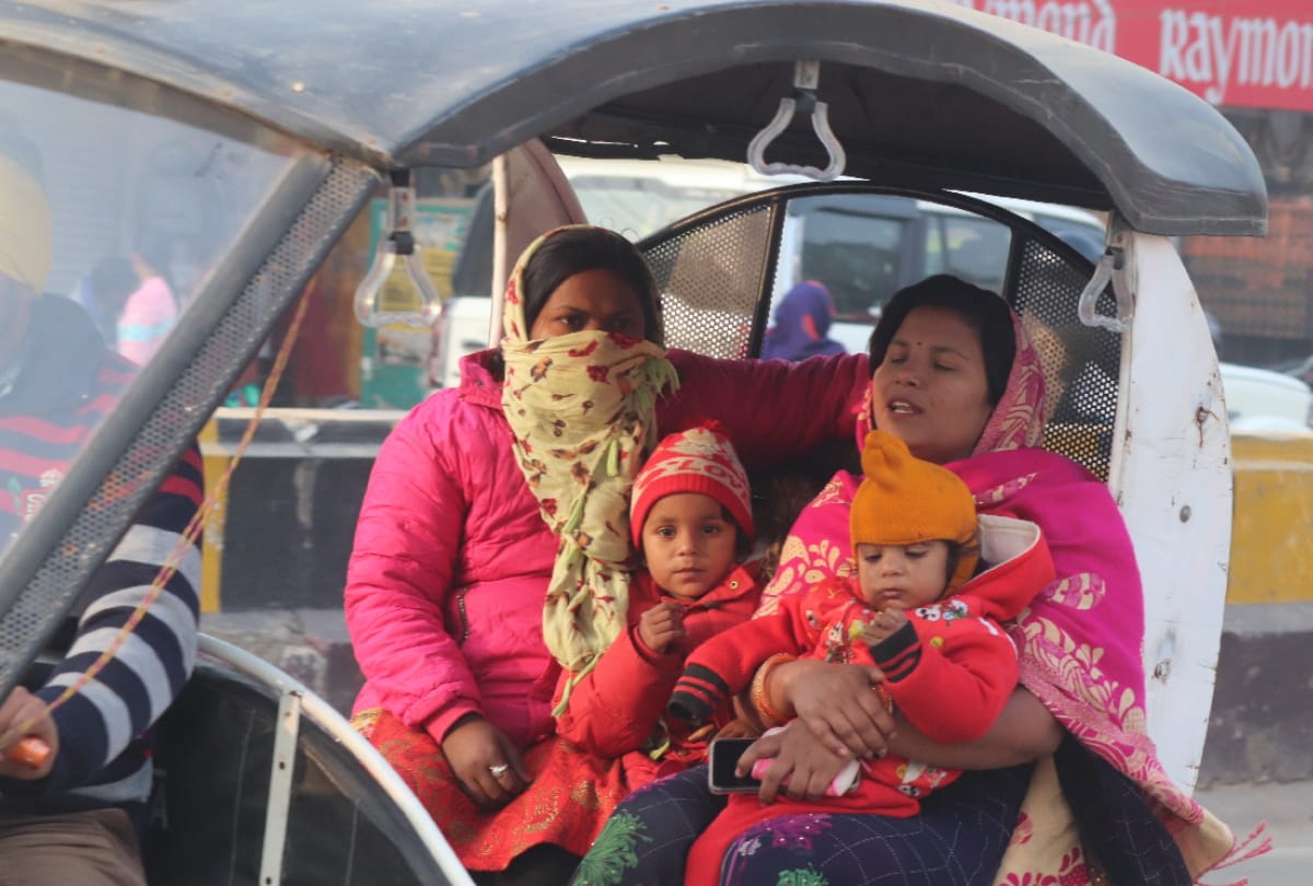 Sunday cold day due to mercury being five degrees below normal in Gorakhpur