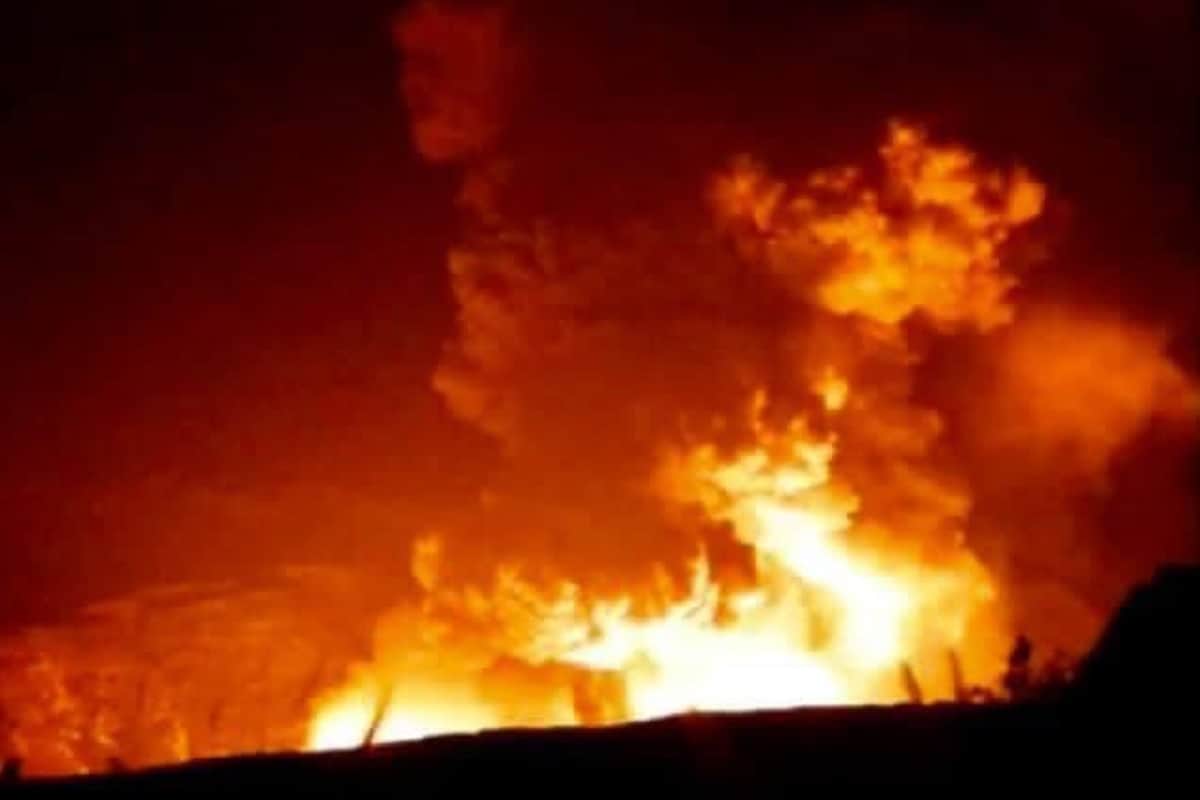 Italy Mount Etna has erupted shooting lava and ash into the sky