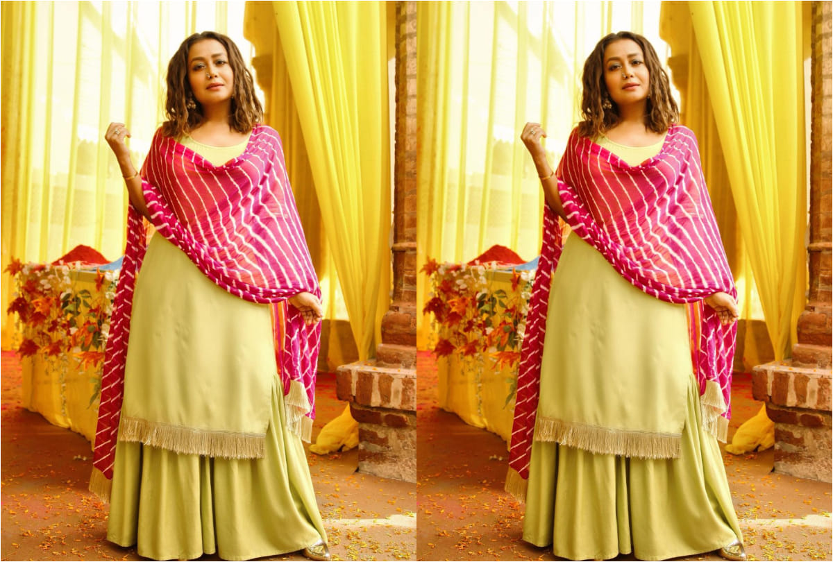 which type of clothes wear in rainy season barish ke mausam mein kaise kapde pahne chahie