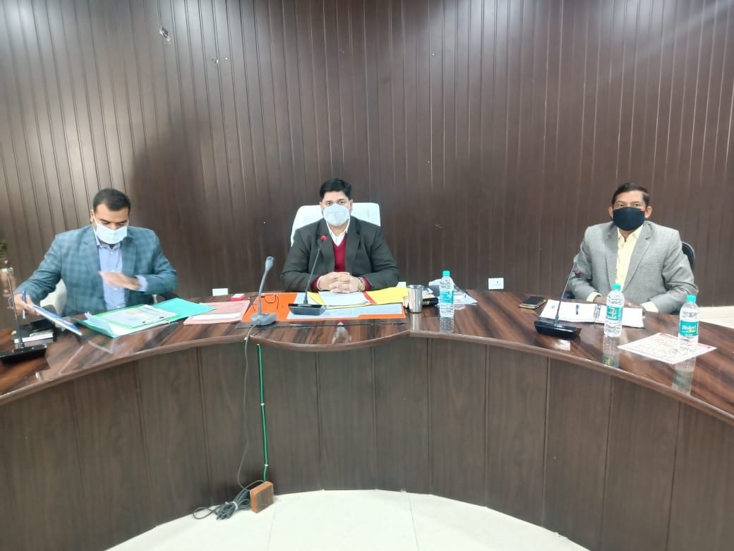 DM reprimands tourism officer for incomplete development work