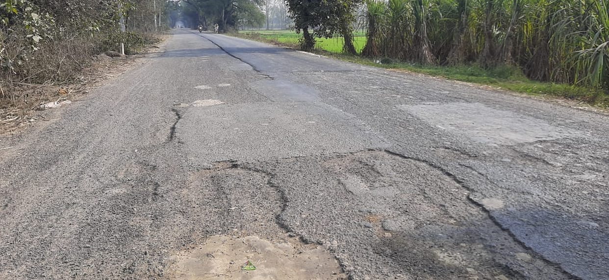 Coal tar collapses due to rolling mercury, disaster on road construction