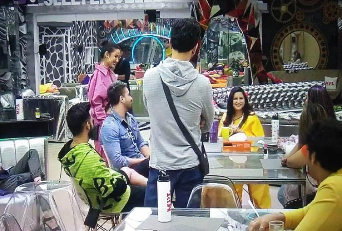 Bigg Boss 14 Rakhi Sawant behaves like she is possessed by a spirit