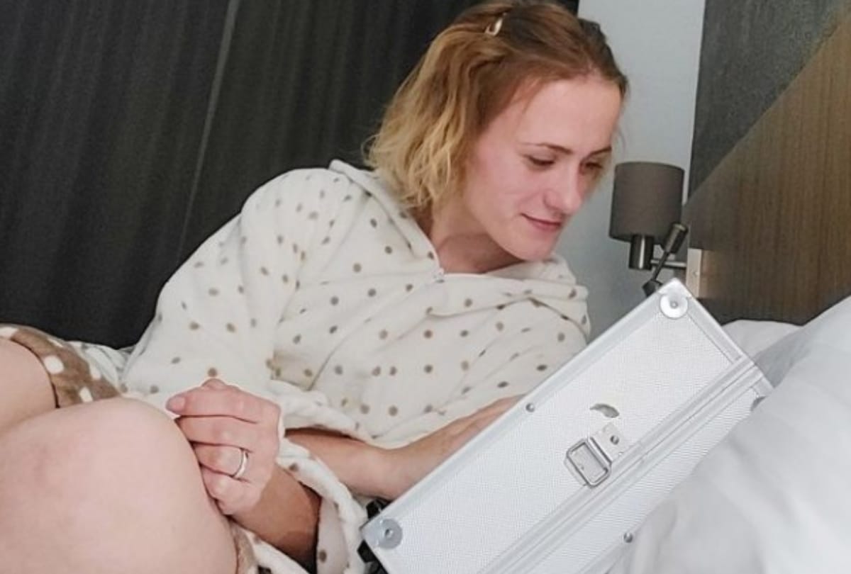 weird trending love stories in hindi a women in russia loves briefcase russian woman marries her briefcase