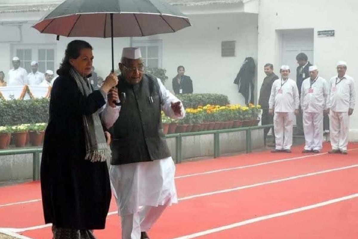 Congress leader Motilal Vora Passed away was admitted to Escort hospital on Sunday night