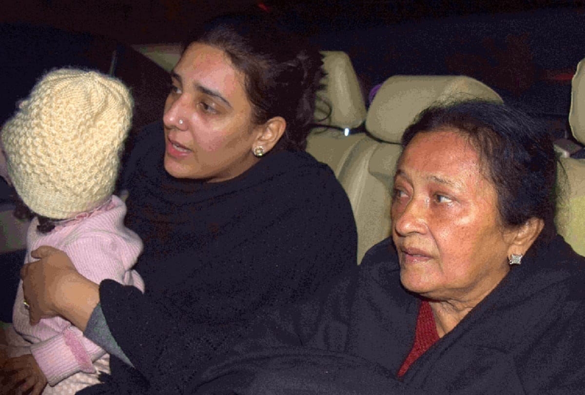 Samajwadi Party MP azam khan wife tajin fatima released from sitapur jail
