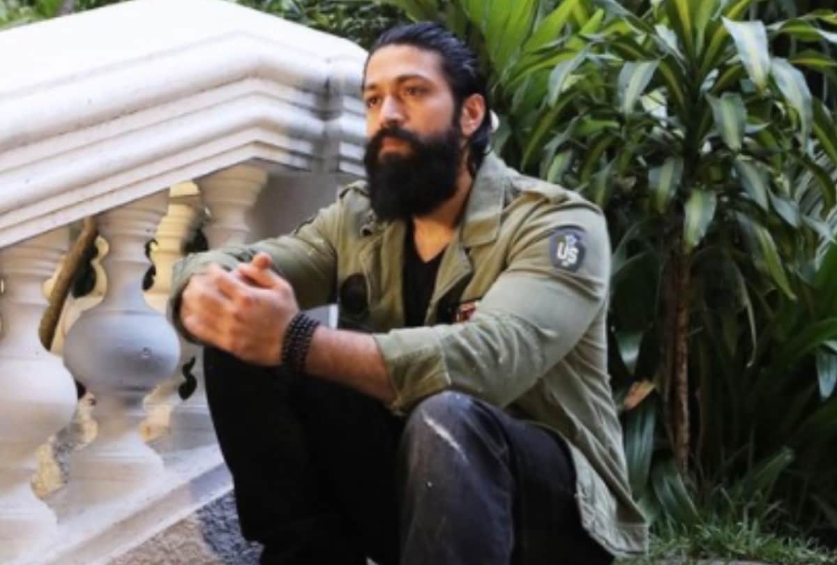 actor yash shifts a 7 star hotel for family safety due to corona