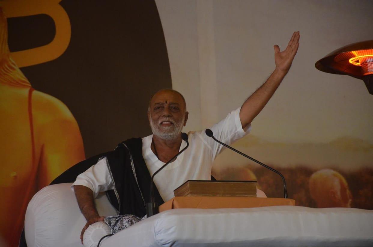 Shri Ram Katha is the treasure of rituals and conduct: Morari Bapu