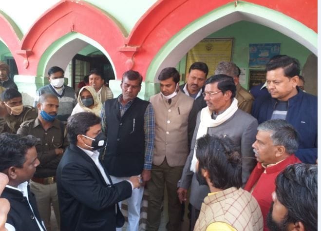 Sabhasad urge infront of MP in Board meeting