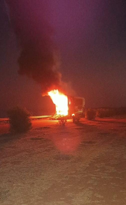 container burnt, traffic jam
