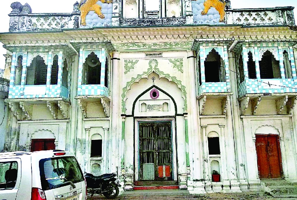 story on caste based temples in Ayodhya.
