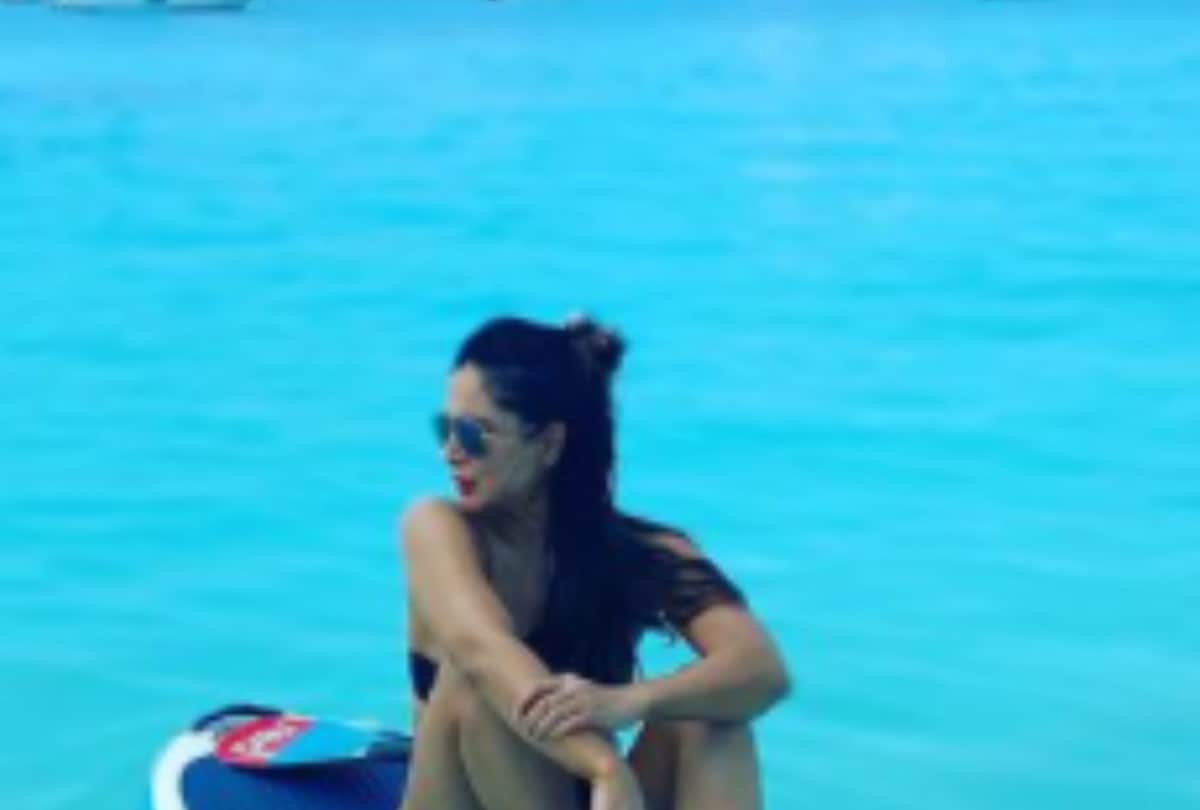 Kim Sharma latest photos at 40 actress stunning in these pictures