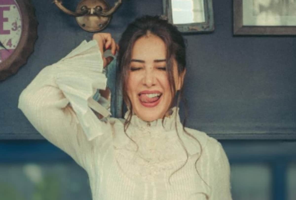 Kim Sharma latest photos at 40 actress stunning in these pictures