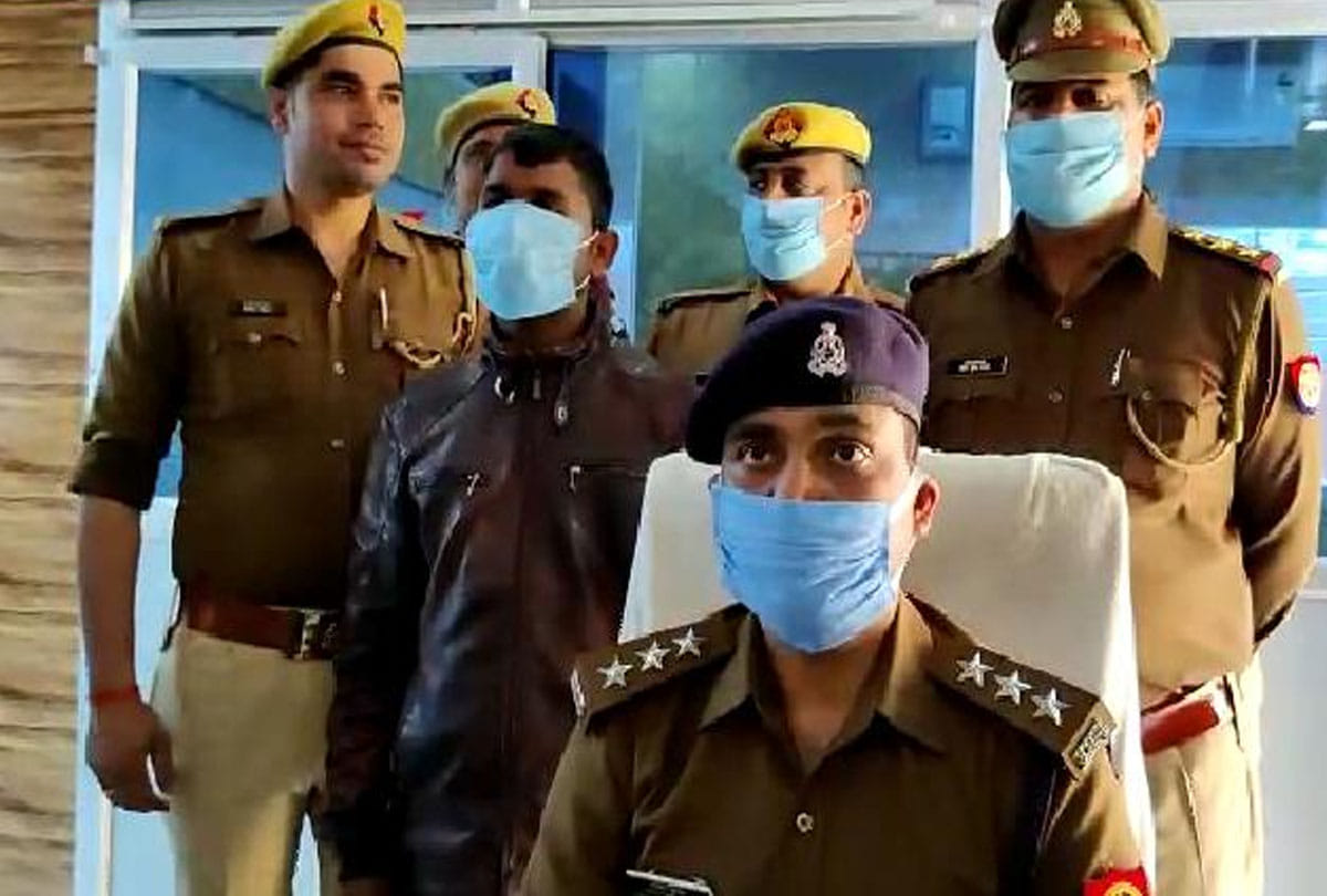 Smuggler arrested with 53 kg ganja
