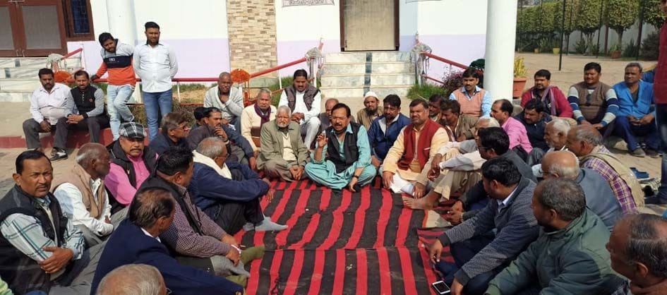siksalen haeeve mein adhigrahan ka maamala garamaaya