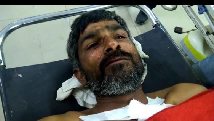 The villagers stopped the miscreants who came to loot, then the farmer shot