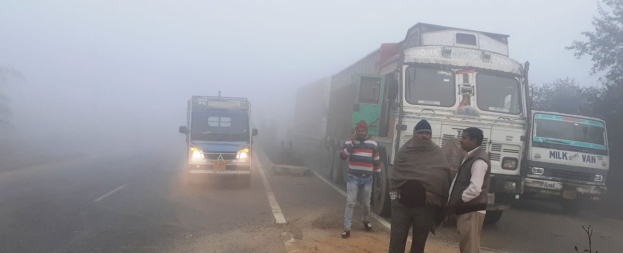 People shivering with cold wave, minimum mercury at 3.5 degrees