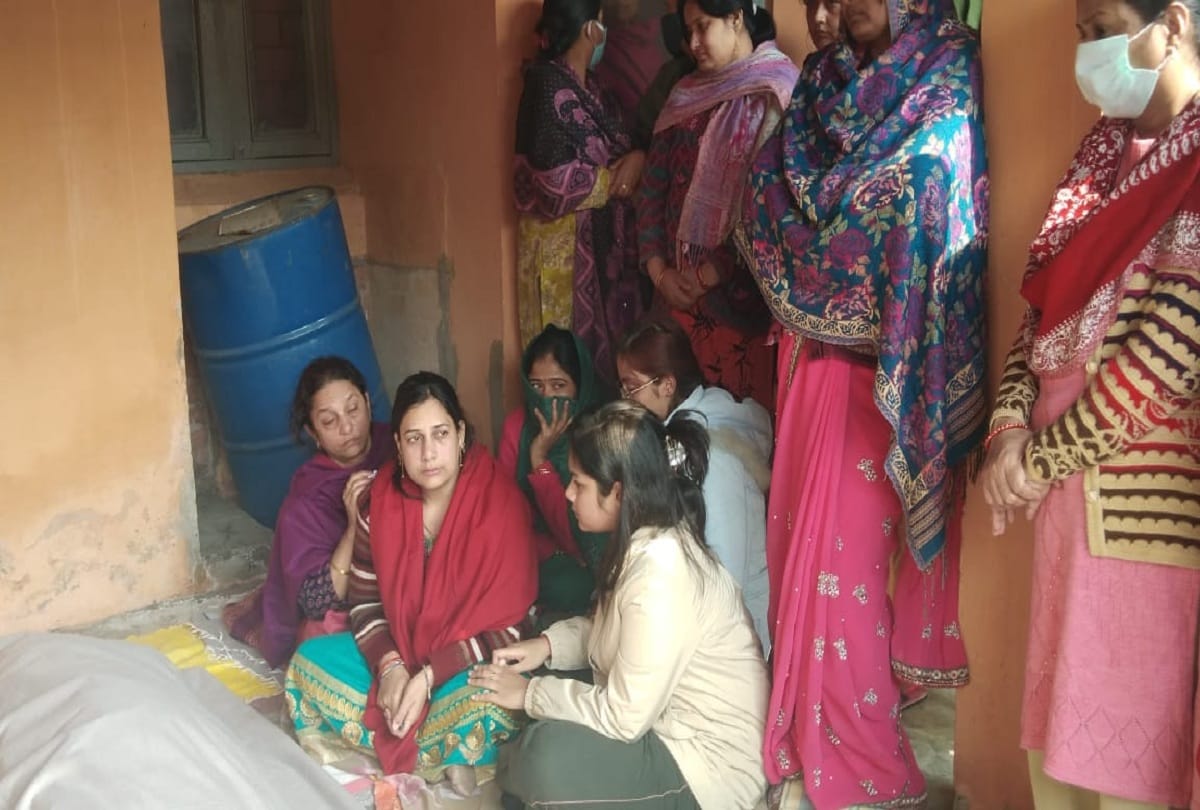 Ammonia gas leak in IFFCO Gas leakage occurred due to breakdown of time rod of ammonia pump in phulpur pratapgarh