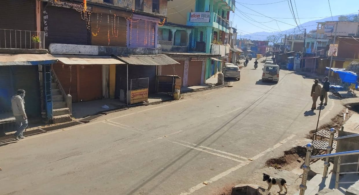 Gangolihat: Goods Shops Open Three Hours