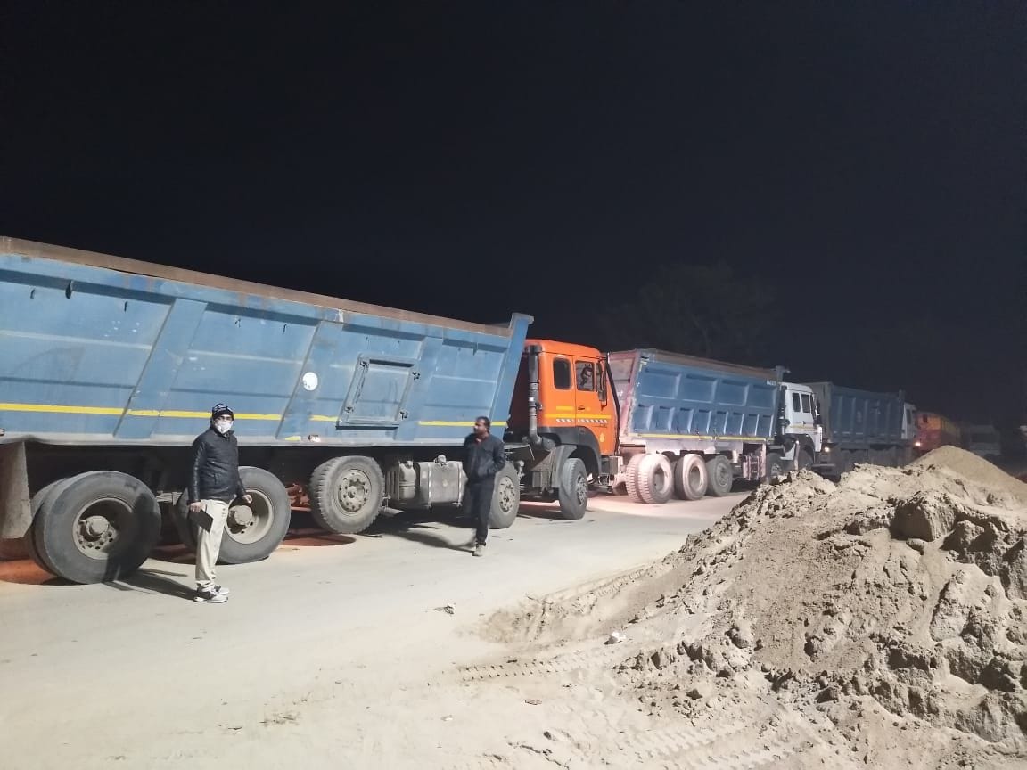 Unreasonable sand mafia: attempt to kidnap home guards