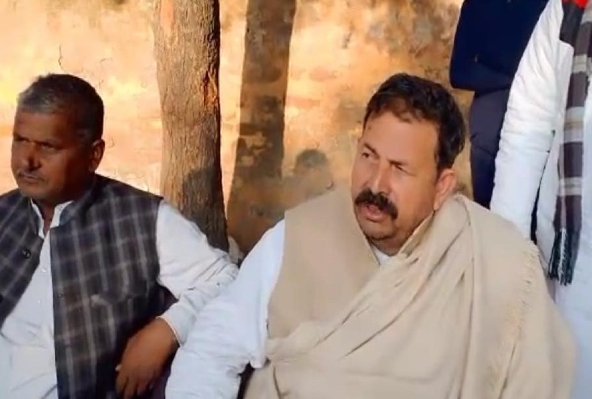 Naresh Tikait says government should also give a chance to farmers in Republic Day parade