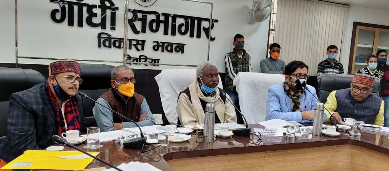 Get the projects done with priority: Shri Ram Chauhan