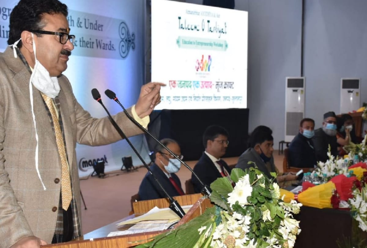 20 thousand to be given employment after spending 31 thousand crores: Sehgal