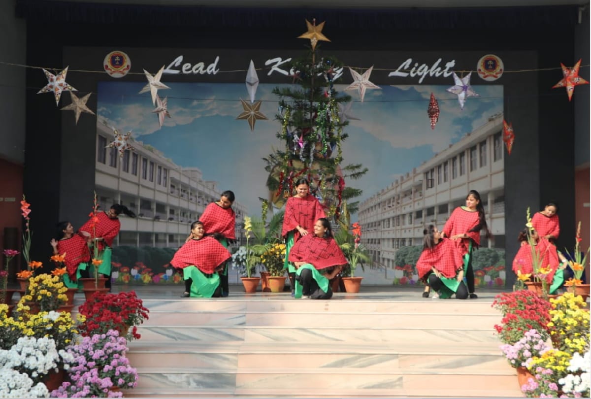 Christmas Day 2020 celebration will starts from midnight in gorakhpur church image