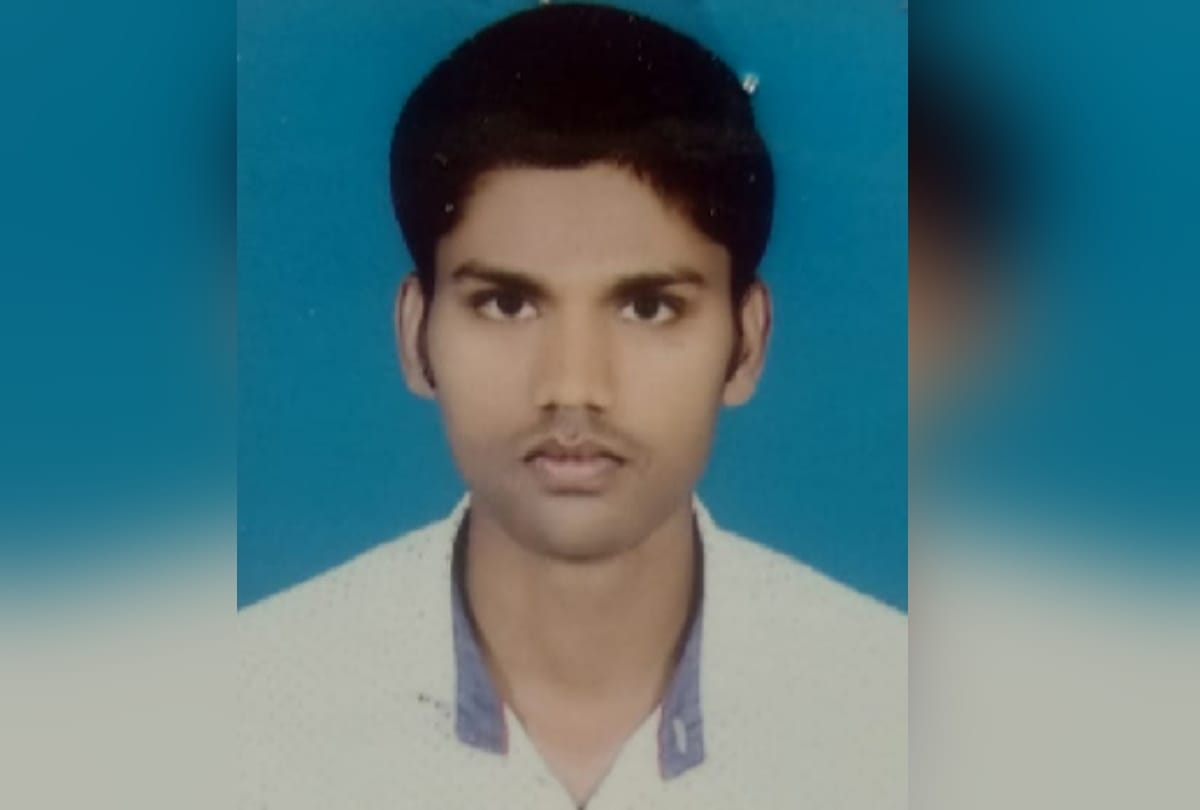 FIR on four people including village head in case of student death in gorakhpur