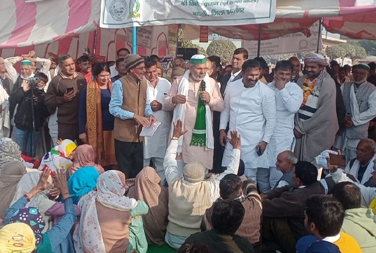 Kisan Andolan: Farmer Leader Rakesh Tikait reached Dhansa border Of Haryana