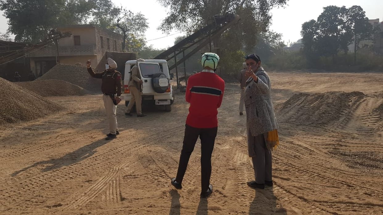 44 crushers and 26 screening plant seals of Mubarikpur zone