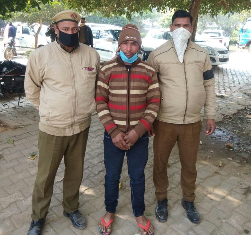 Accused of absconding robbery arrested for 8 years