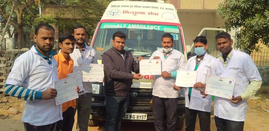 Ambulance drivers honored for better work in the Corona era