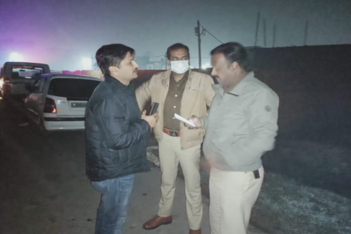 25 thousand prize crooks injured in encounter, fellow also arrested