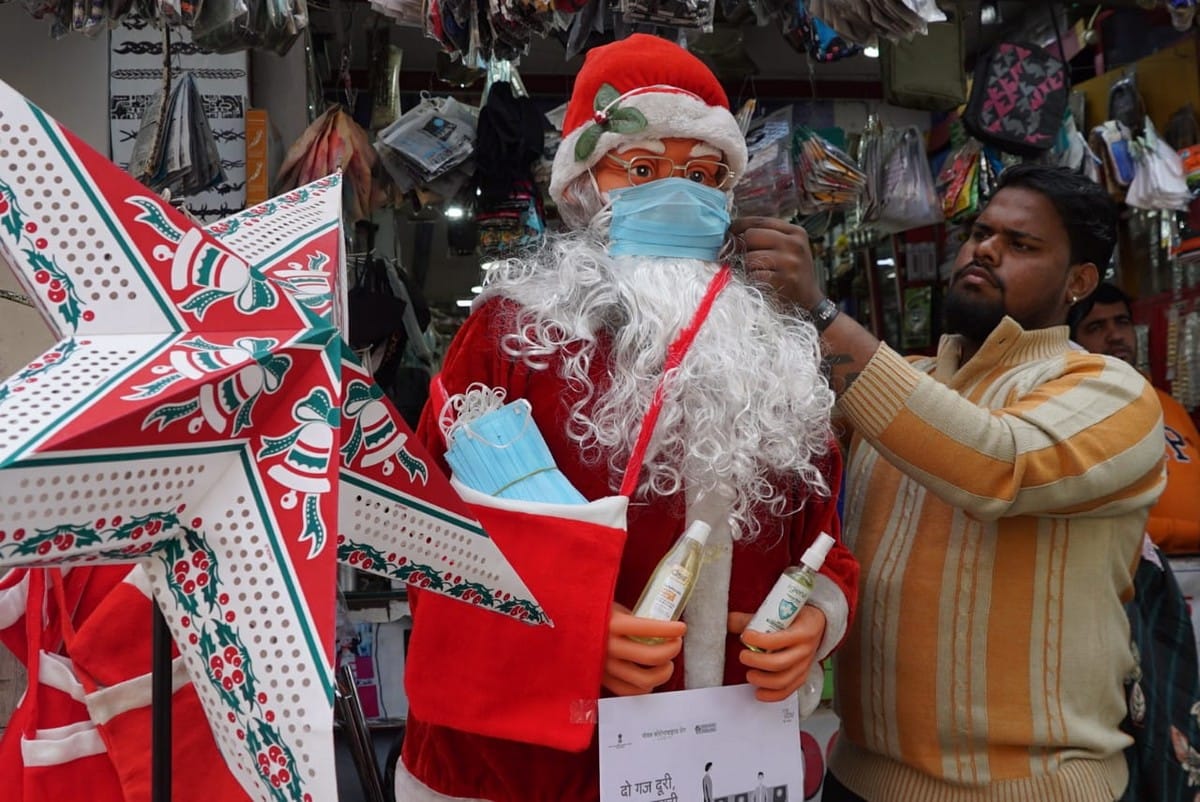 Happiness in the market since Christmas gift business has returned in varanasi