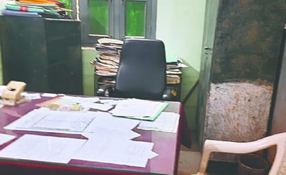 electricity department officers and personnel absend from office in varanasi