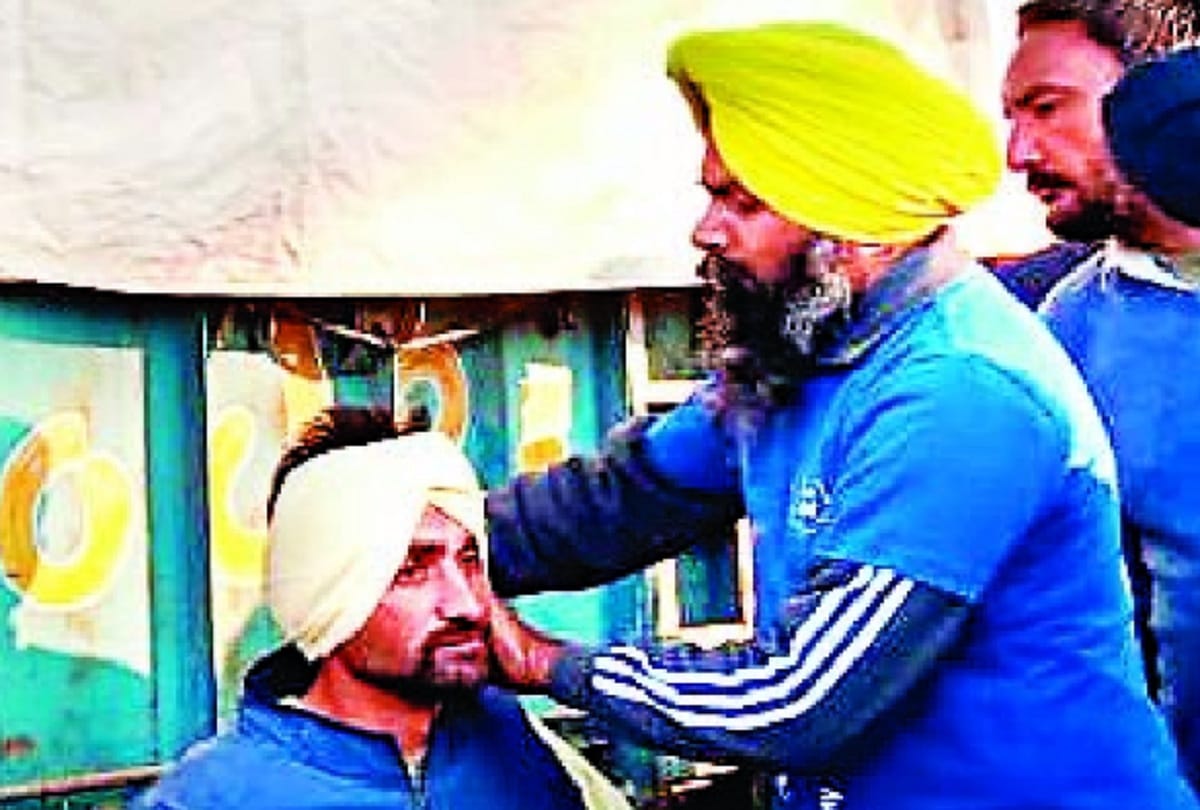 Punjab's 'turban man' in farner movement on delhi border