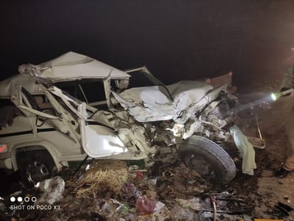 Truck and Bolero collide, one dead and three injured