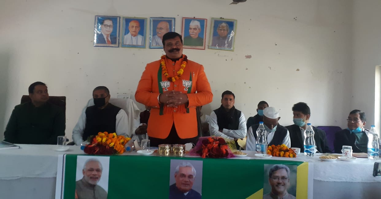 Political parties keep tricking farmers for their benefit: champions