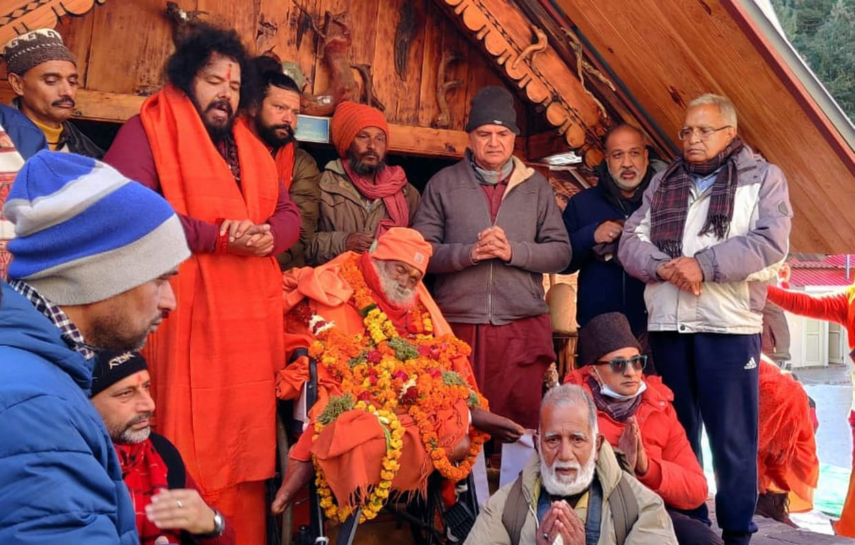Land tomb given to Swami Sundaranand near the Sadhana Sathya at Gangotri