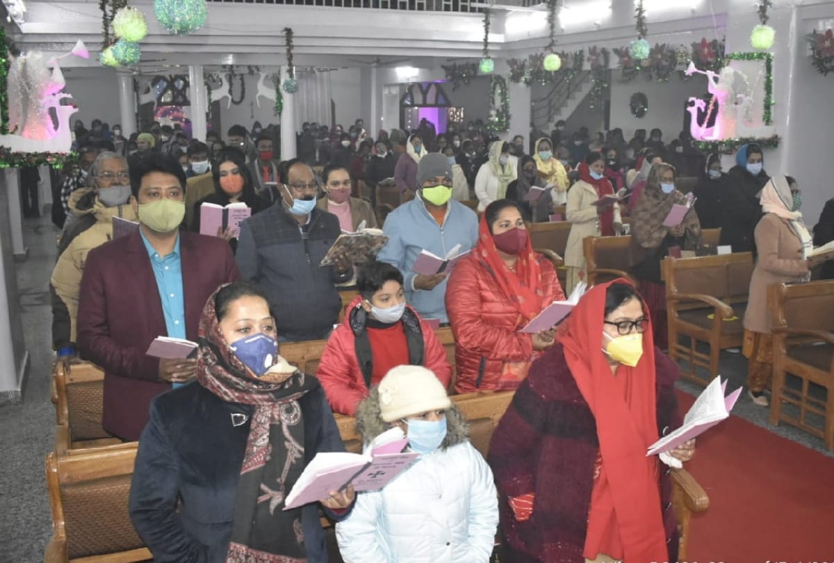Christmas Day 2020 Birthday of Lord Jesus Christ celebrated in gorakhpur latest photos