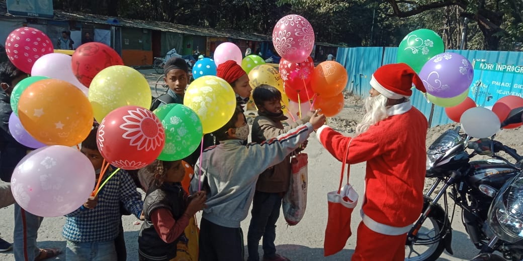Christmas Day 2020 : after one hour prayer dehradun all church closed